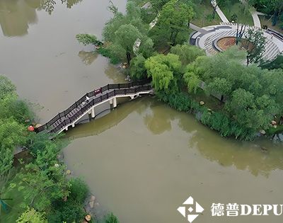 德普浮桥：长沙洋湖国家湿地公园浮桥栈桥栈道有么