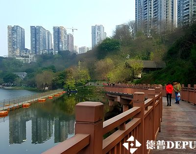 德普浮桥：重庆彩云湖国家湿地公园浮桥栈桥栈道有么